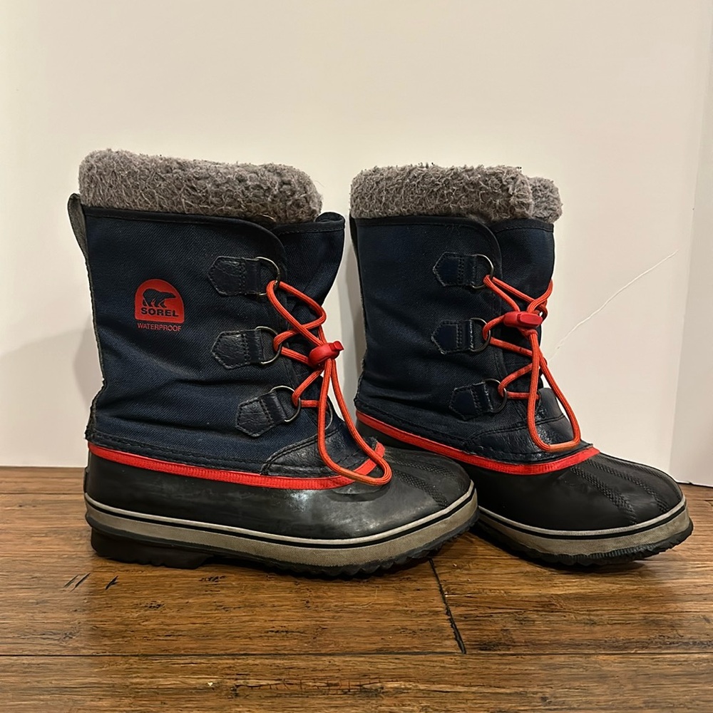 Youth Sorel snow boots